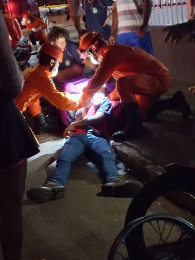 Imagem da notícia Colisão entre Broz e Shineray deixa dois entregadores feridos no Vale do Amanhecer, em Costa Rica